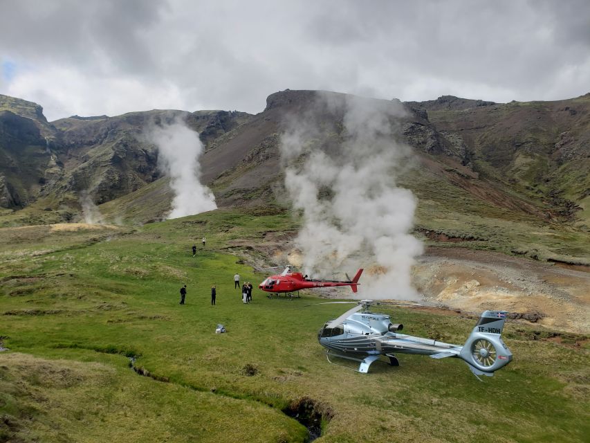 1-Hour Helicopter Tour in Iceland: The Geothermal Tour - The 15-minute landing beside hot springs