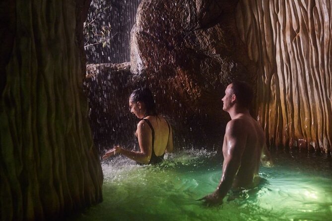 2-Hour Deep Blue Hot Springs in Warrnambool - Choosing between a daytime visit and Twilight