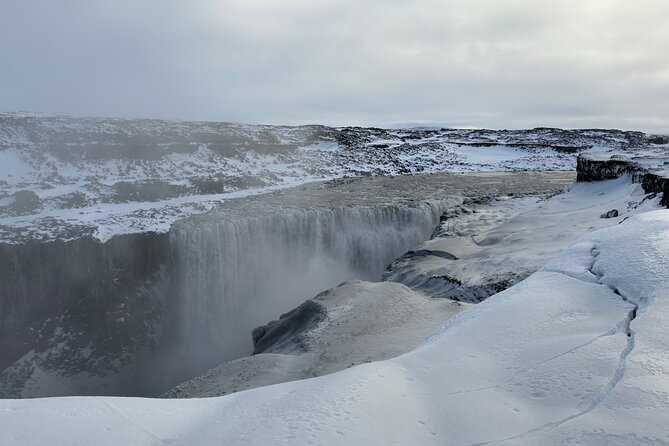 4x4 MiniBus Tour Lake Myvatn, Dettifoss,Selfoss, Godafoss and Nature Baths - Key points at a glance
