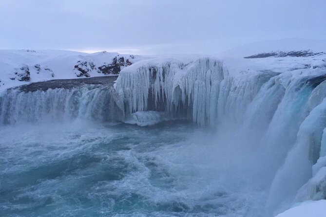 4x4 MiniBus Tour Lake Myvatn, Dettifoss,Selfoss, Godafoss and Nature Baths - Why this Akureyri day tour covers so much ground