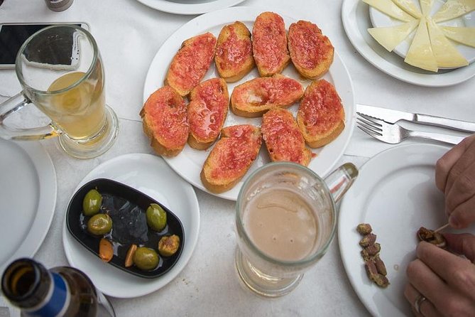 Adventures day: Thermal Springs and Waterfalls - Lunch in Montanejos is simple and flexible
