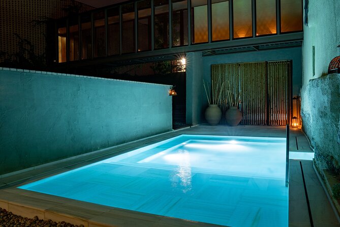 AIRE The Ancient Thermal Baths & 45 min Relaxing Massage - Who should book this experience?