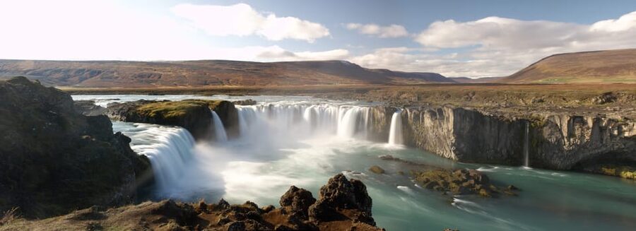 Akureyri: Lake Mývatn & Northern Lights - Winter Special - Goðafoss begins the Mývatn day