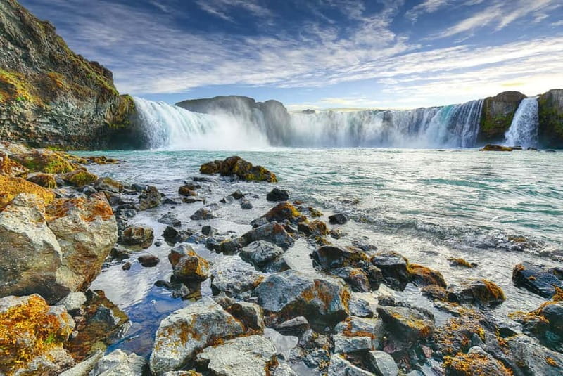 Akureyri Port: Dettifoss, Goðafoss and Lake Mývatn Tour - Who should book this excursion