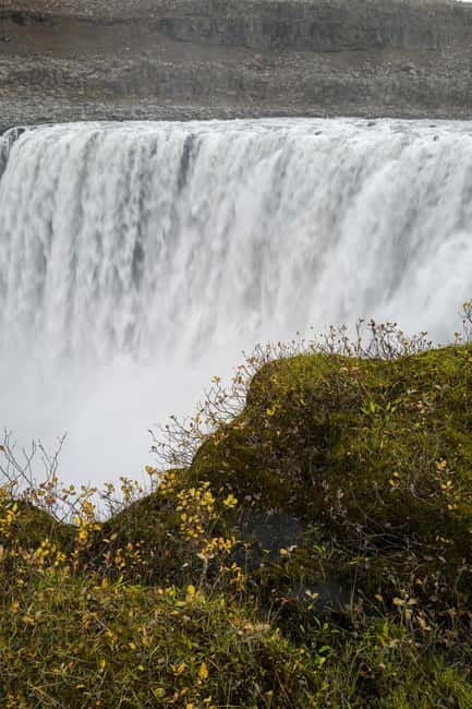 Akureyri Port: Dettifoss, Goðafoss and Lake Mývatn Tour - Leaving Akureyri Port with a small group