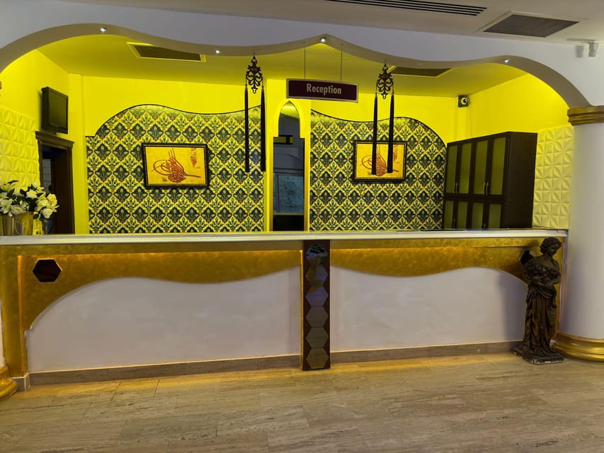 Alanya: Turkish Bath with Foam and Aromatherapy Massages - Poolside rest, tea, and fresh fruit