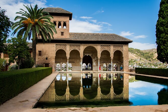Alhambra Tour and Nazaries Palaces with Hammam Massage Experience - The Alcazaba and its wide Granada views