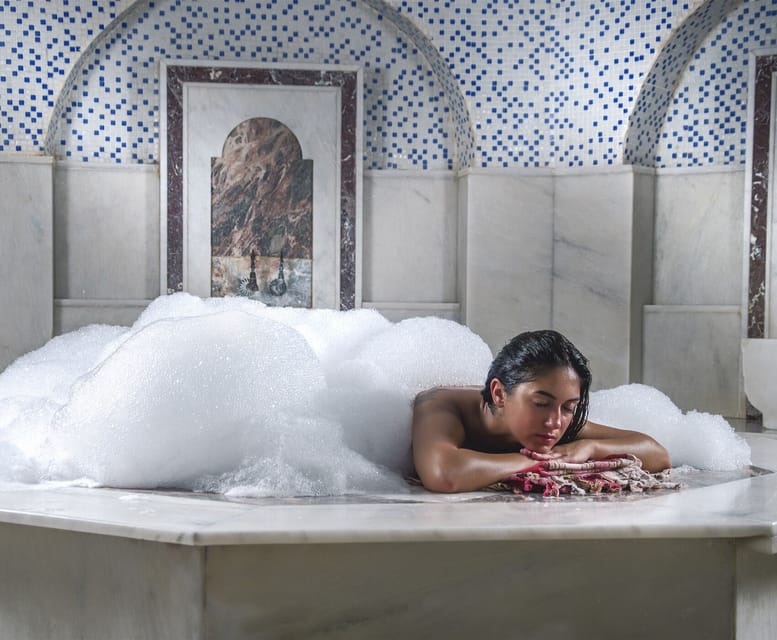 Antalya: Ladies Turkish Bath Hamam - Wellness Spa Center - The heated marble platform and body peeling