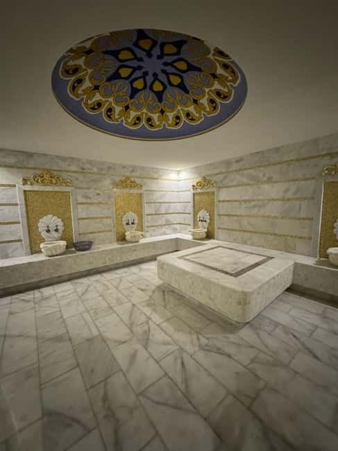 Antalya: Turkish Bath with Peeling Foam and Oil Massage - The 20-minute olive-oil massage