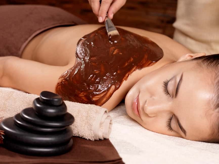 Antalya: Turkish Bath with Sauna, Scrub, Foam & Oil Massage - The clay mask and 20-minute aromatic oil massage