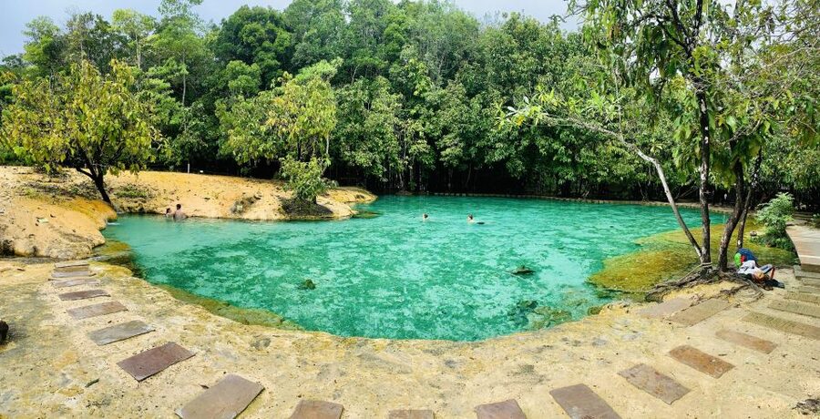 Ao Nang: Hot Spring, Emerald Pool & Tiger Cave Temple Tour - Tiger Cave Temple: 1,260 steps and a wide view