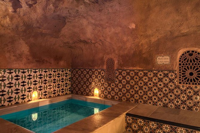 Arabian Baths Experience at Granada's Hammam Al Ándalus - Choosing Between a Bath Session, Massage, and Scrub