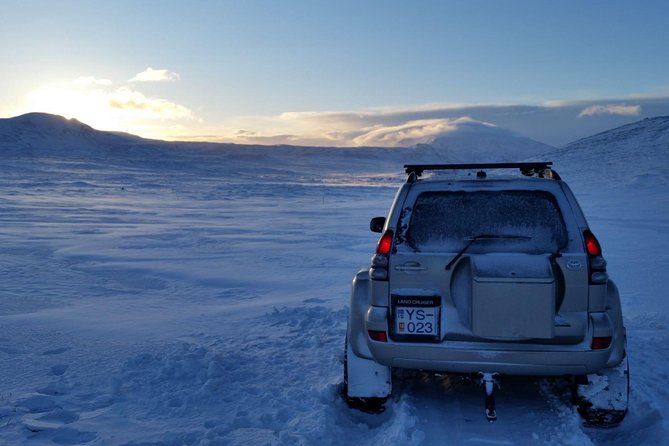 Arctic Fox Travel Dettifoss lake Mývatn winter private super jeep tour - Winter clothing is part of the ticket