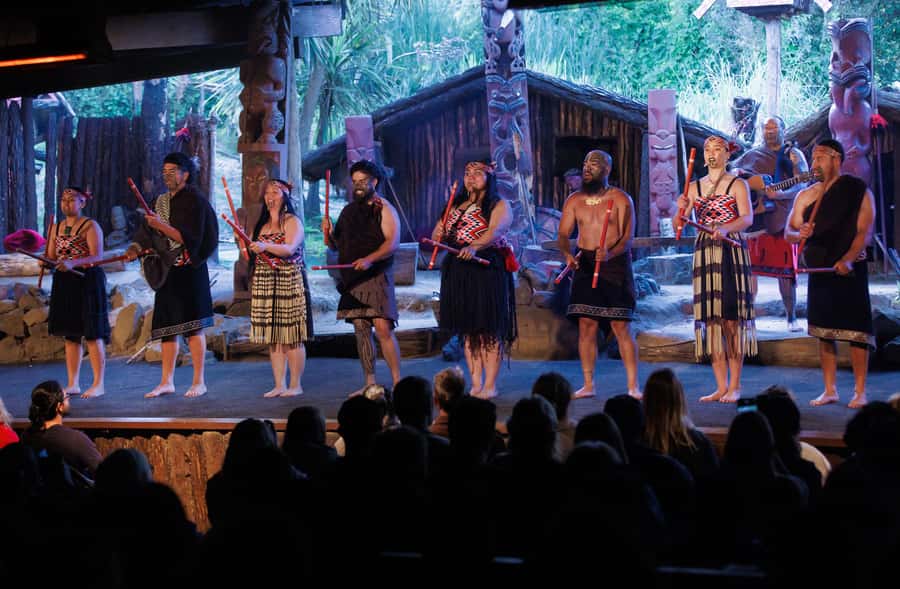 Auckland: Rotorua Māori Cultural & Geothermal Tour & Lunch - Timing, comfort, and the real cost
