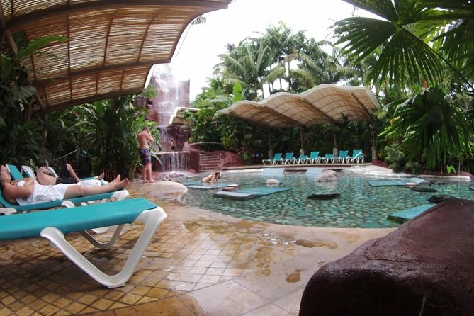 Baldi Hot Springs Day Pass in La Fortuna: 25 Thermal Pools - A six-hour visit can easily become a full day