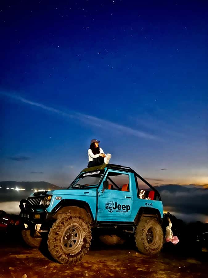 Bali: Mount batur jeep sunrise & natural hot springs - The early ride up Mount Batur