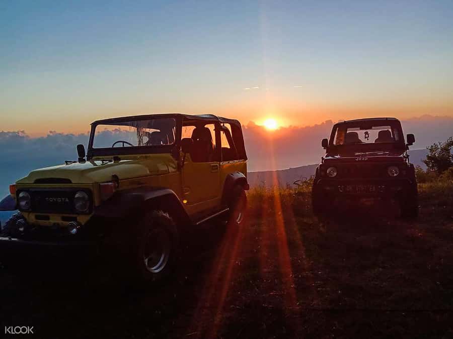 Bali/Mount Batur: Private Sunrise Jeep Tour & Hot Spring - The 4WD ride to the sunrise viewpoint