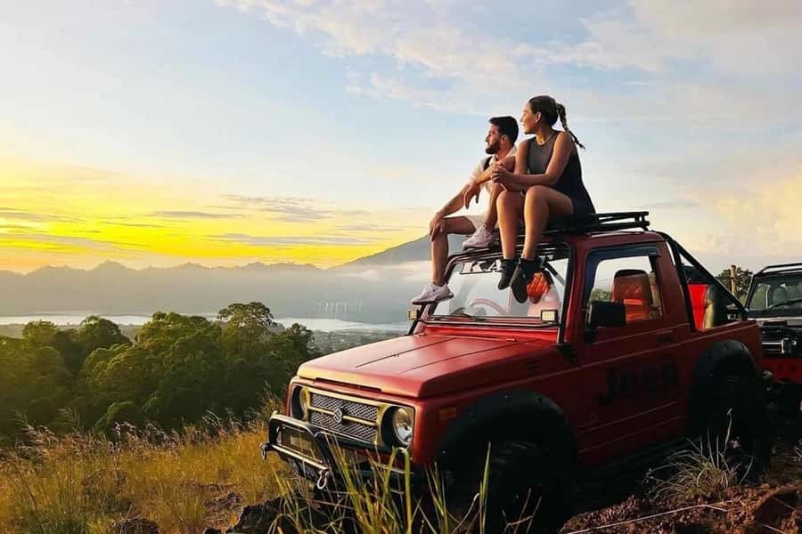 Bali/Mount Batur: Private Sunrise Jeep Tour & Hot Spring - Lava fields and the volcanic side of the tour