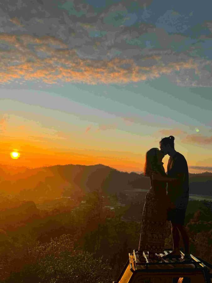Bali : Private Sunrise Jeep Tour and Hot Spring All Include - Guide quality and photo help