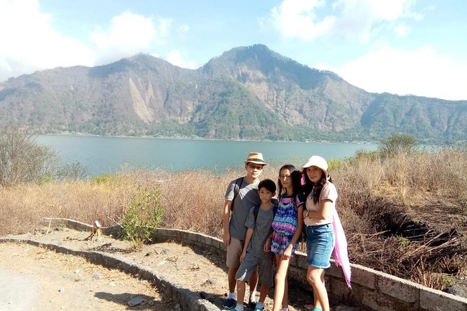 Bali Sunrise Trekking and Natural Hot spring Tour - Sunrise breakfast at the summit