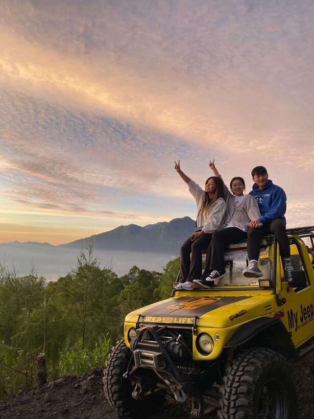 Bali: Sunset Mount Batur Jeep and Hot Spring All Inclusive - Getting to the mountain by comfortable car