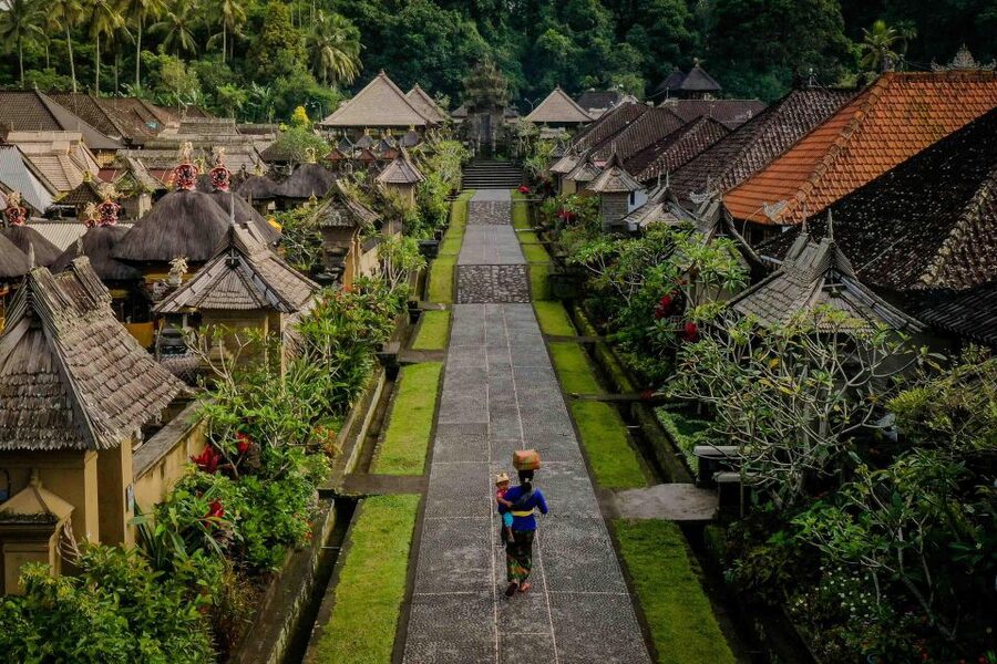 Bali: Trunyan Cemetery, Hot Springs, and Penglipuran Village - Ninety minutes at Batur Natural Hot Spring