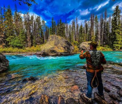 Banff: Gondola, Hot Springs, Bow falls & Three lakes tour