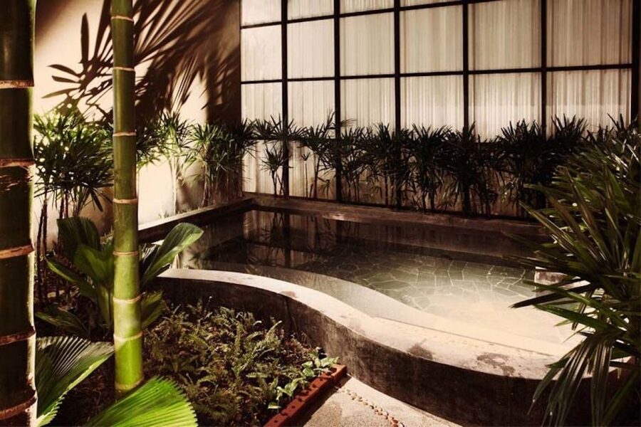 Bangkok: All-Day Pass to Yunomori Sathorn Onsen Bath and Spa - Sauna and steam room time