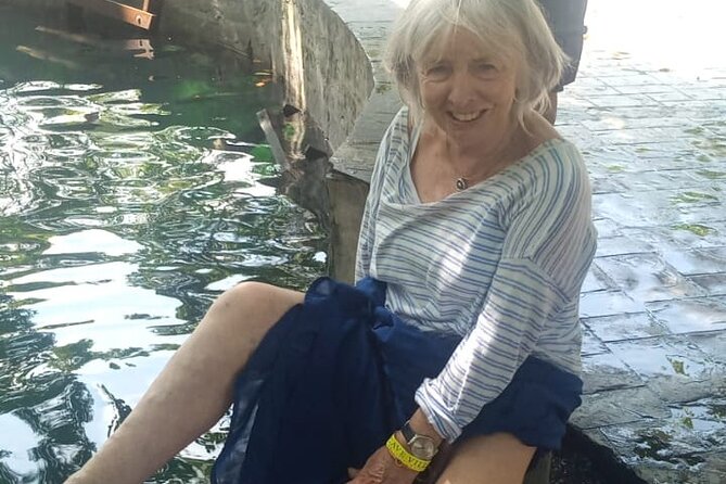 Batu Caves,Waterfalls and Hot Springs Tour With Lunch - What the driver-guide adds to the day