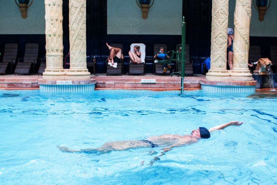 Budapest: Full-Day Gellért Spa Ticket - Food, drinks, and payment details