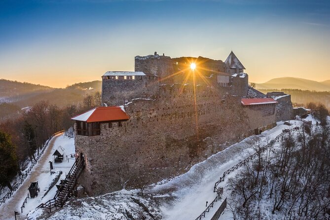 Budapest Hike to Visegrád Castle w or wo Sauna/Danube beach - The drive from Budapest or Szentendre