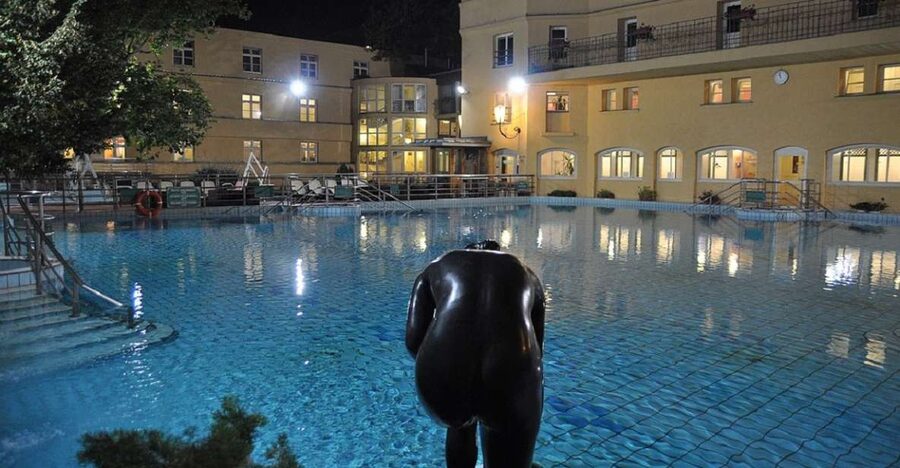 Budapest: Lukács Thermal Bath Full-Day Spa Ticket - Practical advice for making the day comfortable