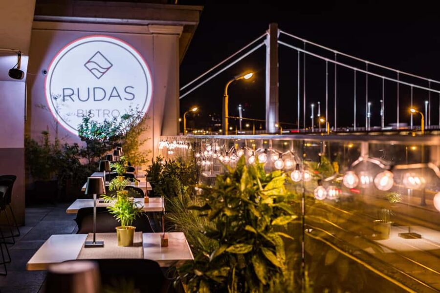Budapest: Rudas Turkish Bath or Spa Day Pass & 3-Course Meal - Choosing between Wellness and the Turkish Bath