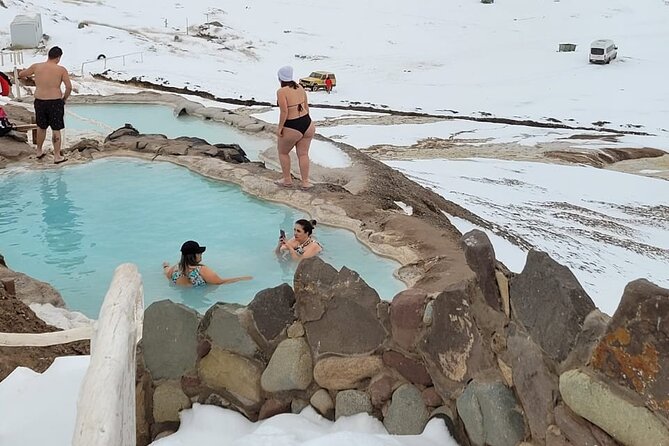 Cajón del Maipo + Termas de Colina - Plaza de Armas: A Short Introduction