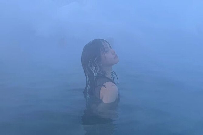 Chena Hot Spring Day Tour - Soaking in hot water surrounded by snow