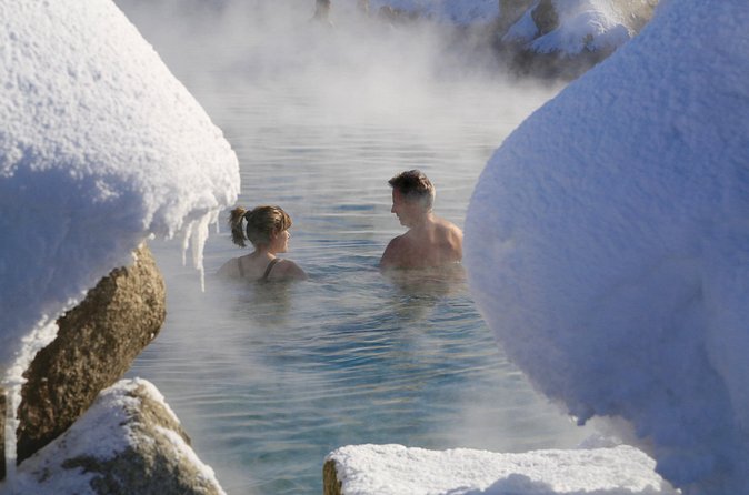 Chena Hot Springs Shuttle Service - Weather, winter clothing, and timing