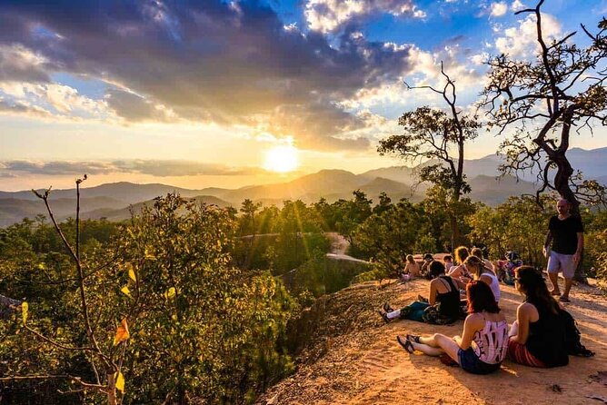 Chiang Mai Pai Full Day Sai Ngam Hot Spring, Pai Canyon, White Buddha, Santichon - Wat Phra That Mae Yen and the White Buddha