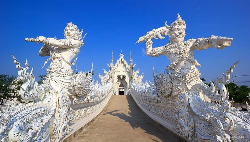 Chiang Mai to Chiang Rai: 3 Temples & Hot Springs & Pickup - Who should book this Chiang Rai day trip