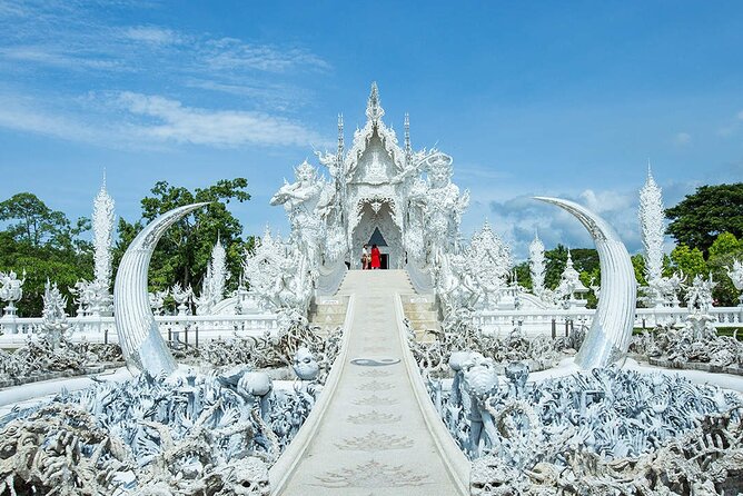 Chiang Rai Tour: Hot Spring,White Temple, Golden Triangle, Yao - What the long return drive means