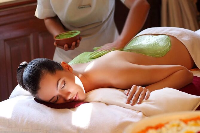 Cleopatra Deluxe Spa Treatment VIP With Massage Sauna Jacuzzi - The first 10 to 15 minutes in the sauna