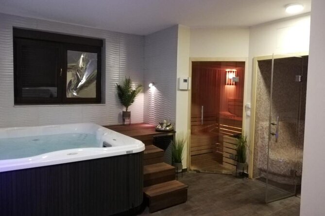 Cleopatra Deluxe Spa Treatment VIP With Massage Sauna Jacuzzi - Steam room and softened skin