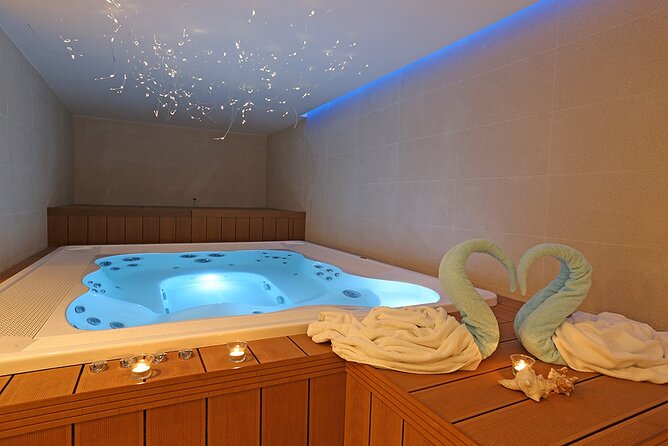 Cleopatra Deluxe Spa Treatment VIP With Massage Sauna Jacuzzi - Who will enjoy this most