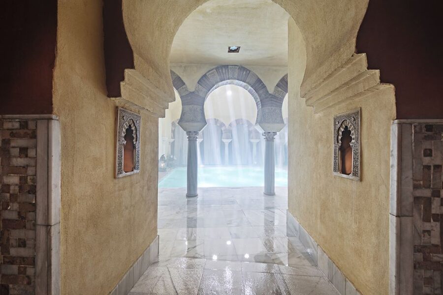 Córdoba: Hammam Al Ándalus Entry Ticket w/Optional Massage - The massage and Kessa upgrade
