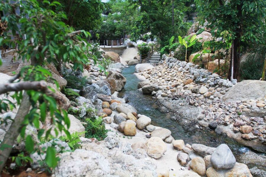 Da Nang: Than Tai Hot Spring Park E-Ticket - Gardens, movies, games, and mountain views