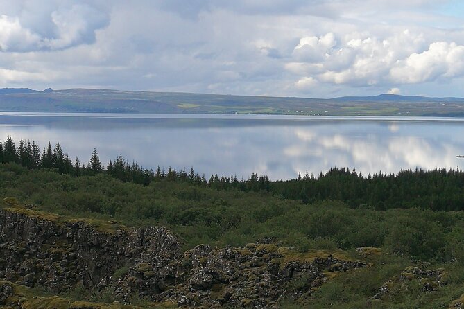 Day Trip to the Golden Circle and Hot spring Geyser by 4WD Jeep from Reykjavik - Who should book this Golden Circle tour?