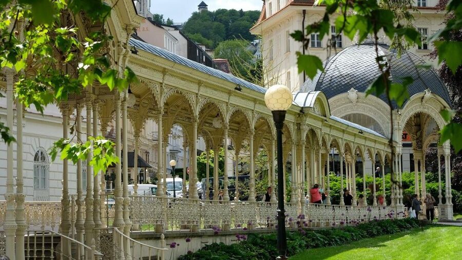 Daytrip from Prague to Karlovy Vary (Hot Springs Area) - Why Karlovy Vary Makes a Good Prague Day Trip