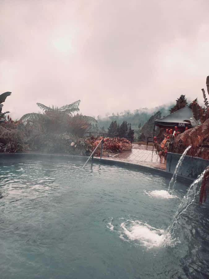 El Otoño Hot Springs Trip - Who Will Enjoy El Otoño Most?
