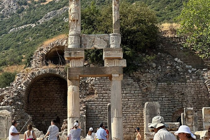 Ephesus Full Day Tour & Horse Safari + Lunch - Opt Turkish Bath - Lunch and the handicrafts cooperative