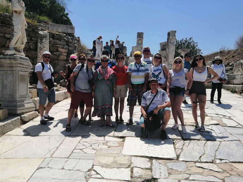 Ephesus Private Tour Lunch from Kusadasi. Turkish Bath opt - Lunch in Selcuk, with time to slow down