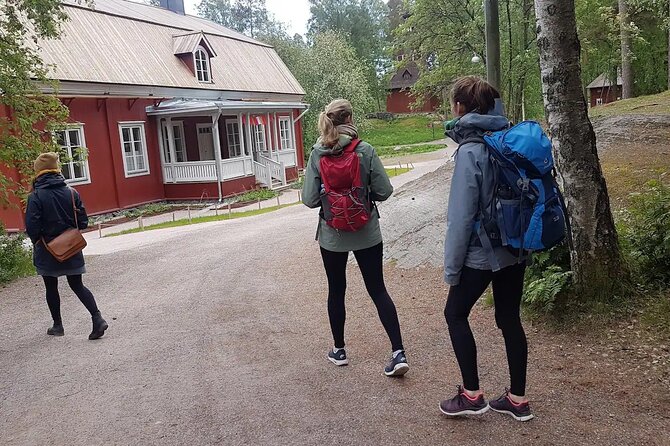Explore happiest Helsinki: Bike/Ebike: BBQ, Sauna, Forest, &Parks - Keskuspuisto, Helsinki’s broad green corridor